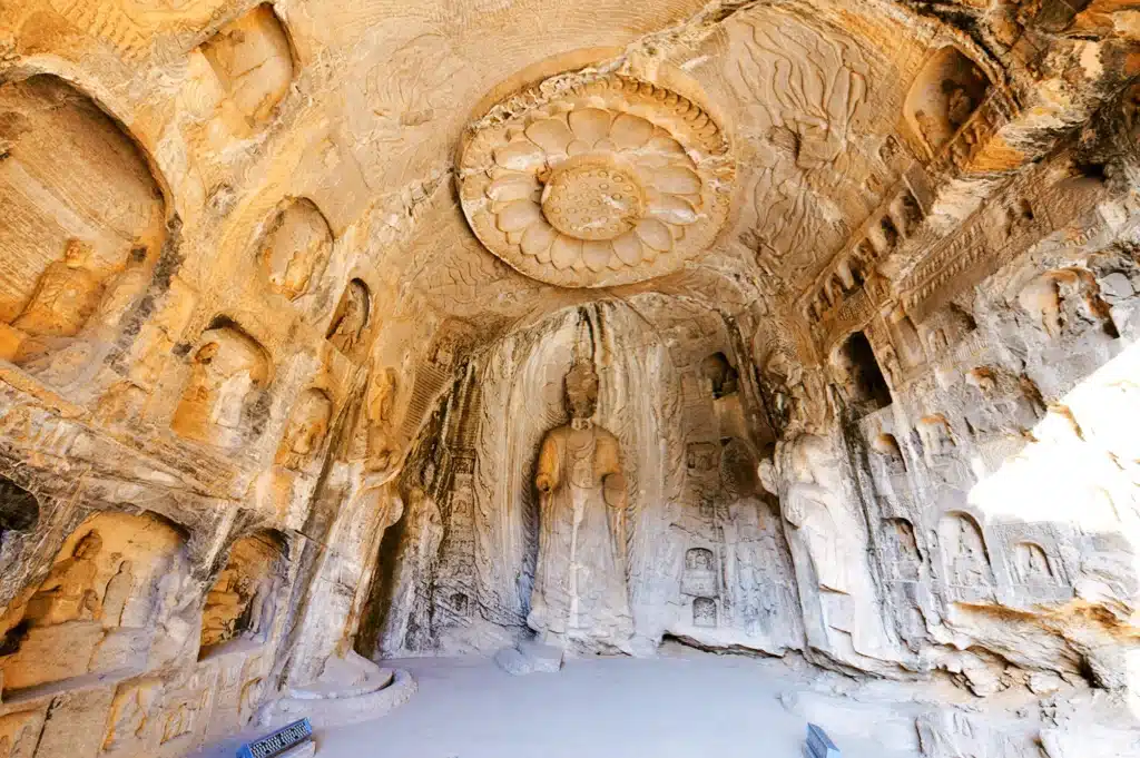 гроты Лунмэнь Лояна