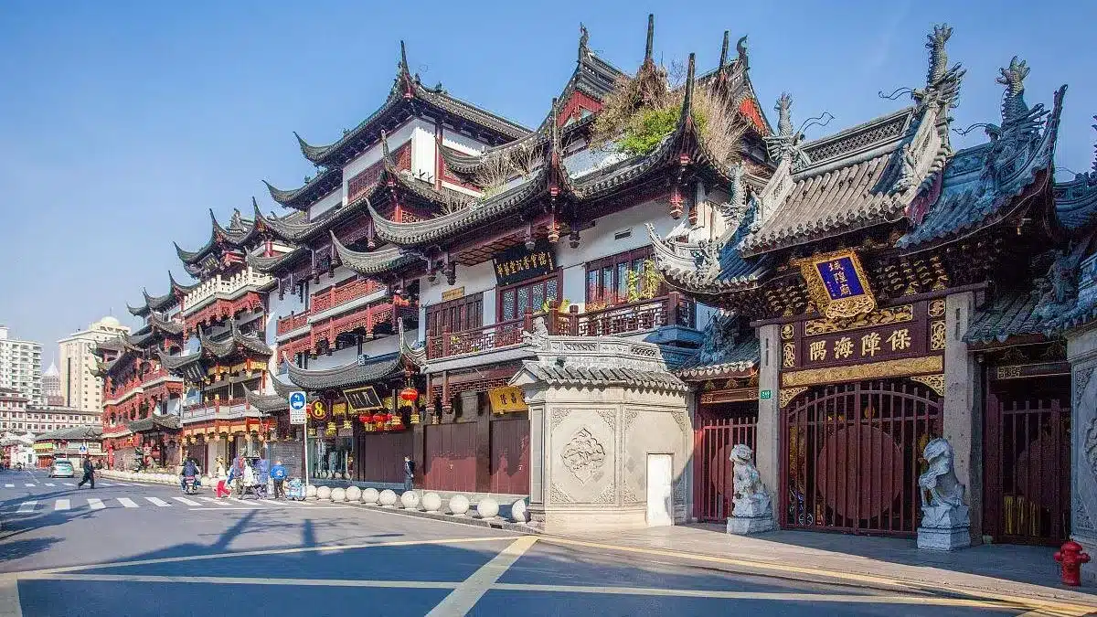 Храм Городского Бога (Чэнхуанмяо) в Шанхае