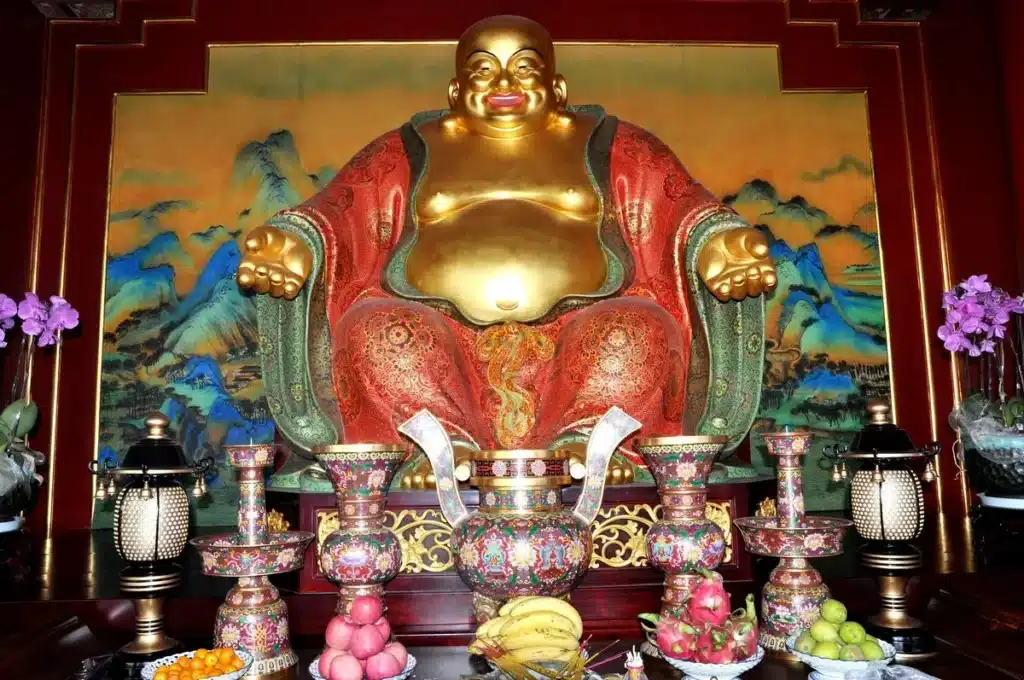 Зал Майтрейи