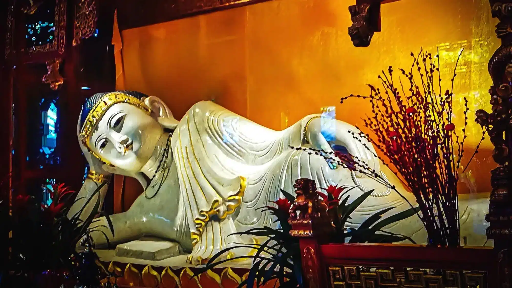 Тур в Шанхай: Храм Нефритового Будды