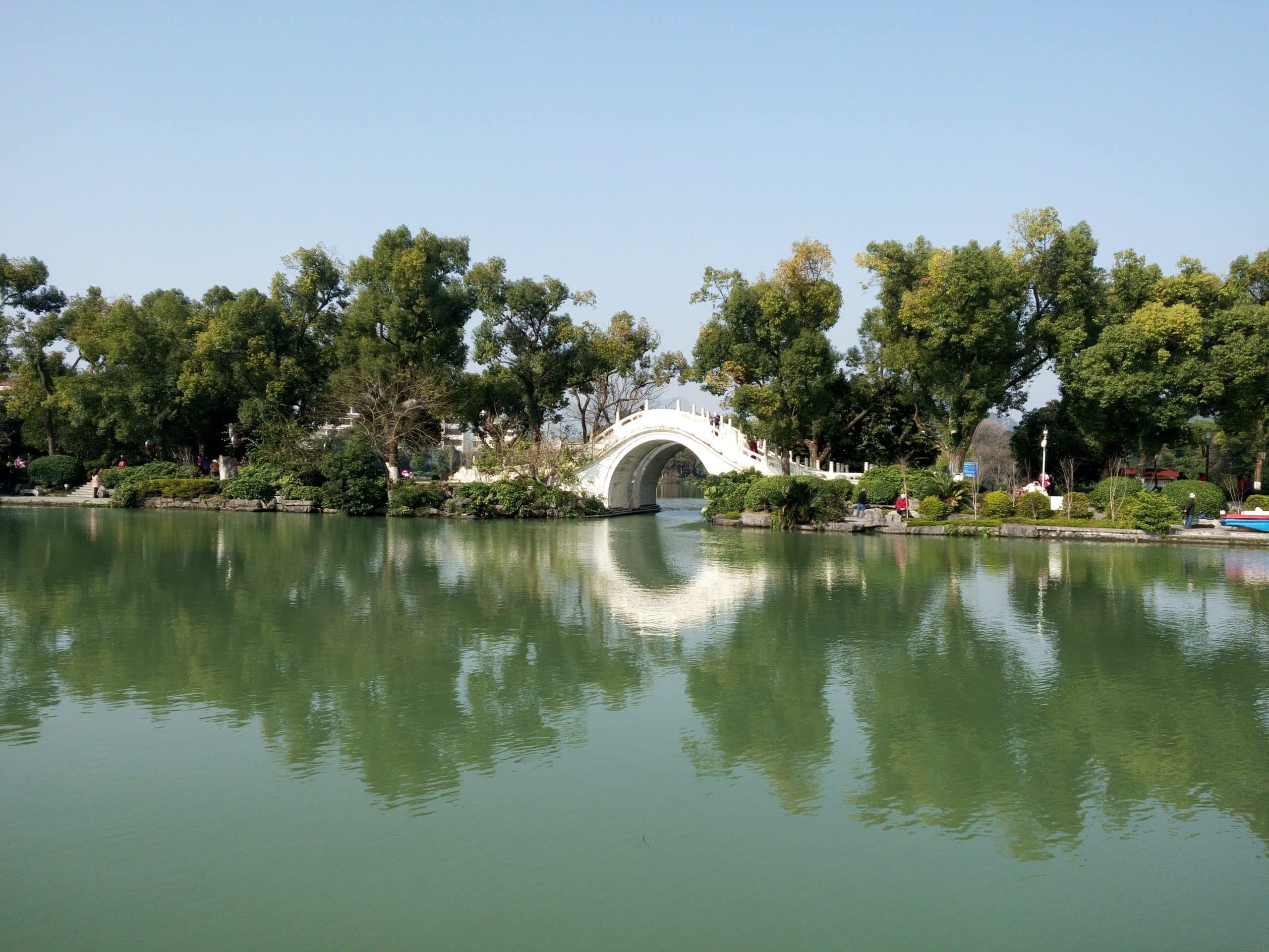 Еловое озеро и Баньяновое озеро