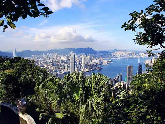 Пик Виктория- достопримечательность Гонконга