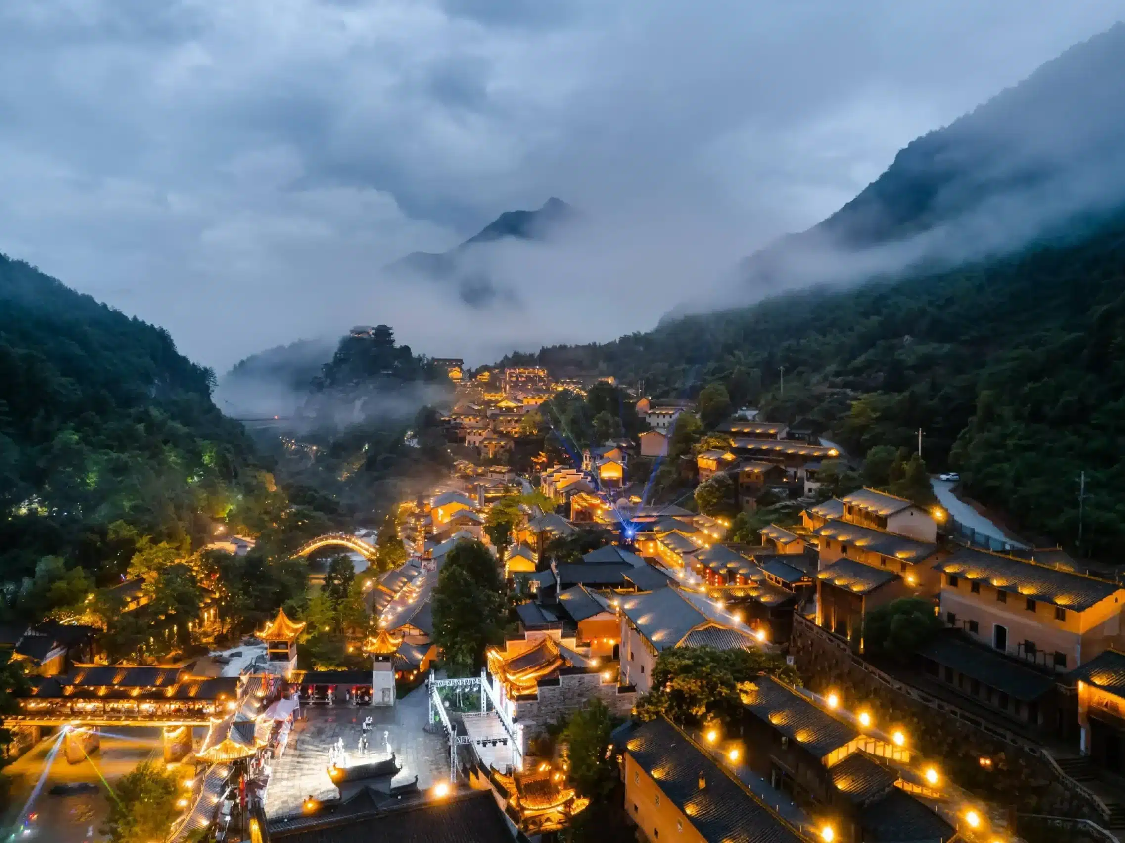 Долина Вансянь — природа, культура и отдых в горах Китая