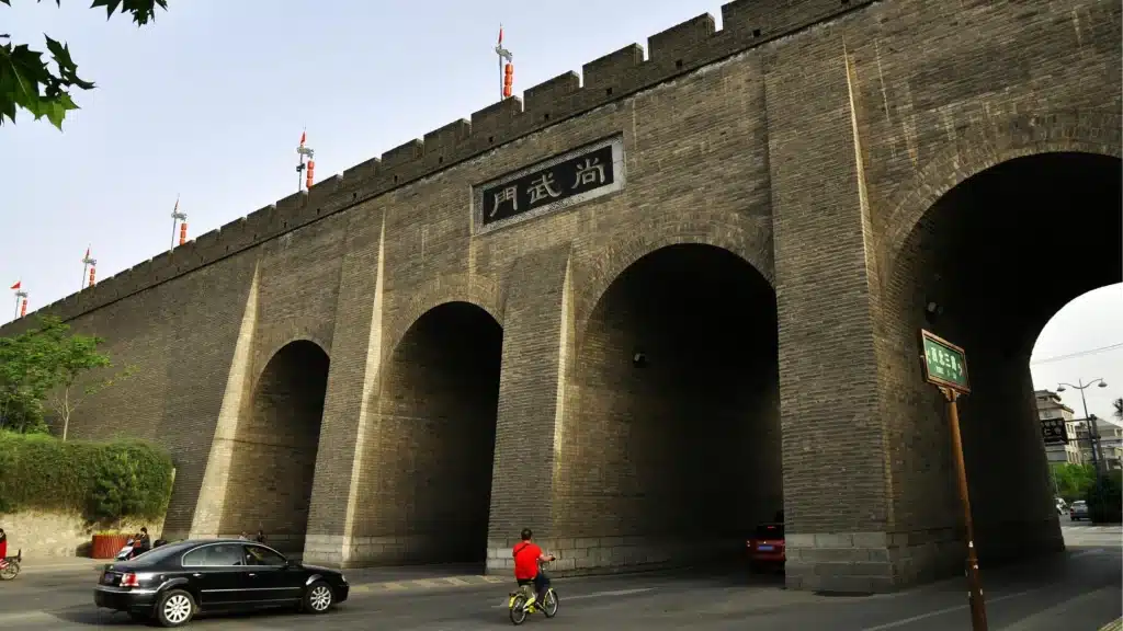 Ворота городской стены Сианя
