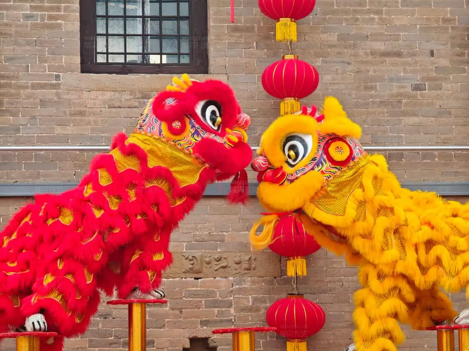 китайские Танцы льва