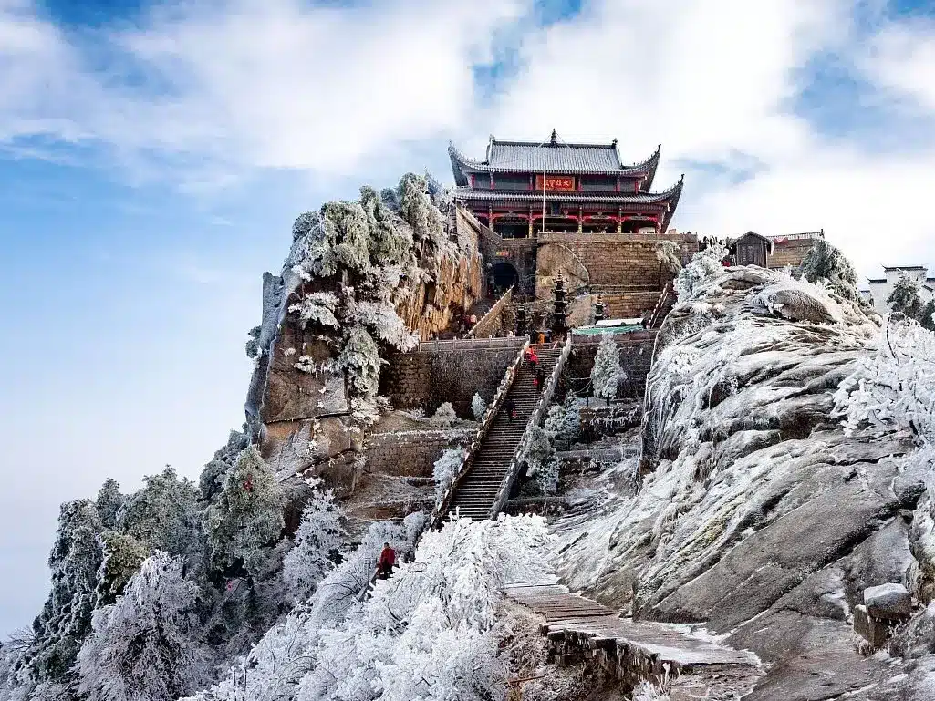 Гора Цзюхуа