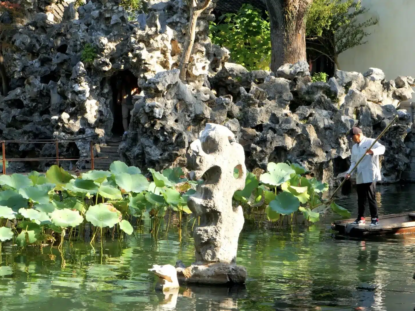 Сад Львиной Рощи в Сучжоу