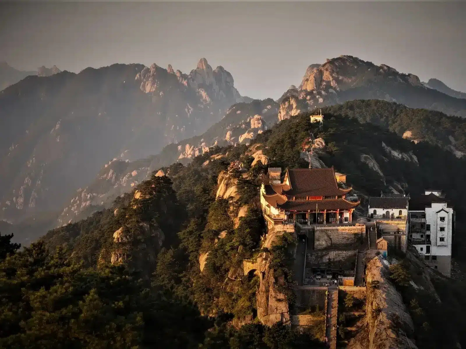 Гора Цзюхуа