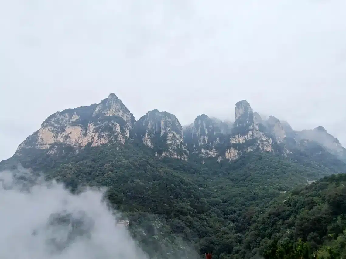 Пик Пяти Старцев