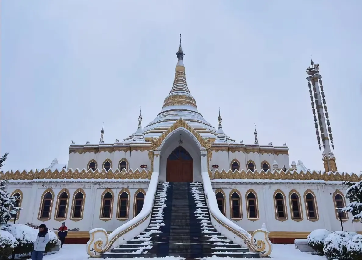 Храм Белой Лошади Лояна