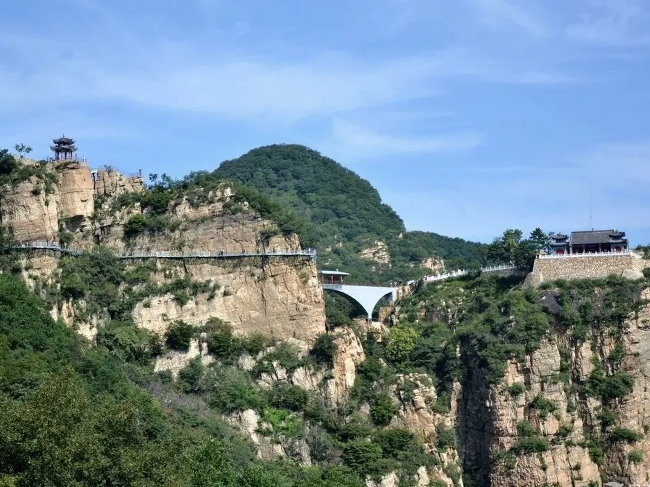 Ляньхуафэн