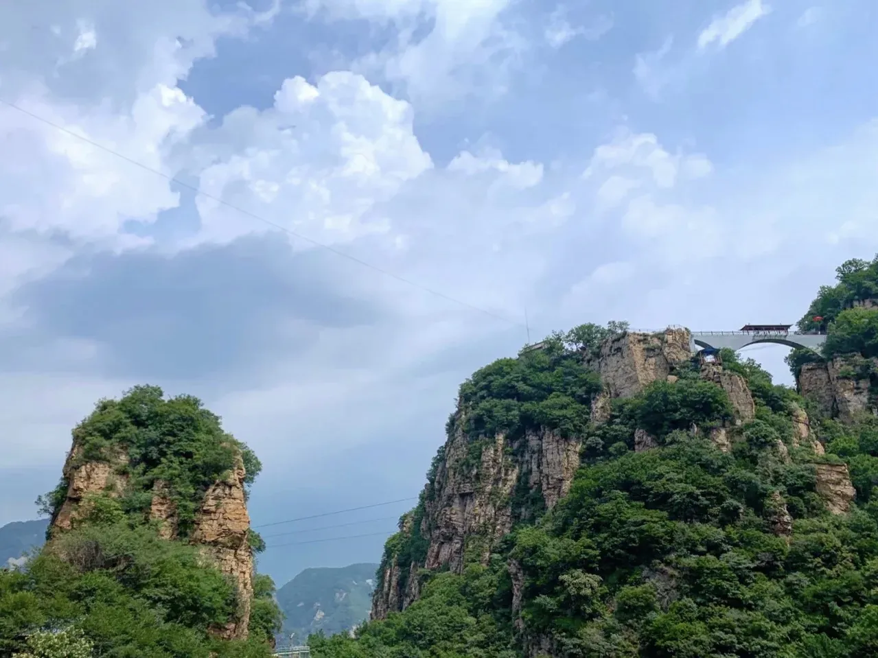 Пик Лотоса в Горе Тяньюнь