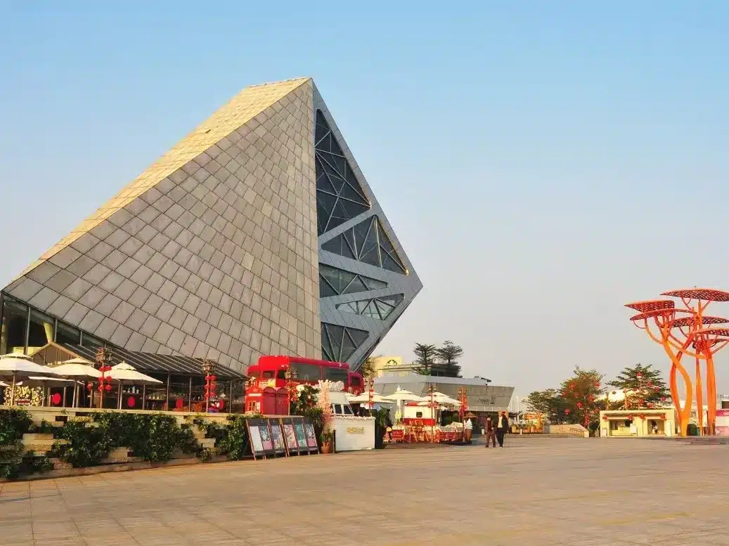 Топ-8 торговых центров Шэньчжэня: лучшие места для шопинга и отдыха