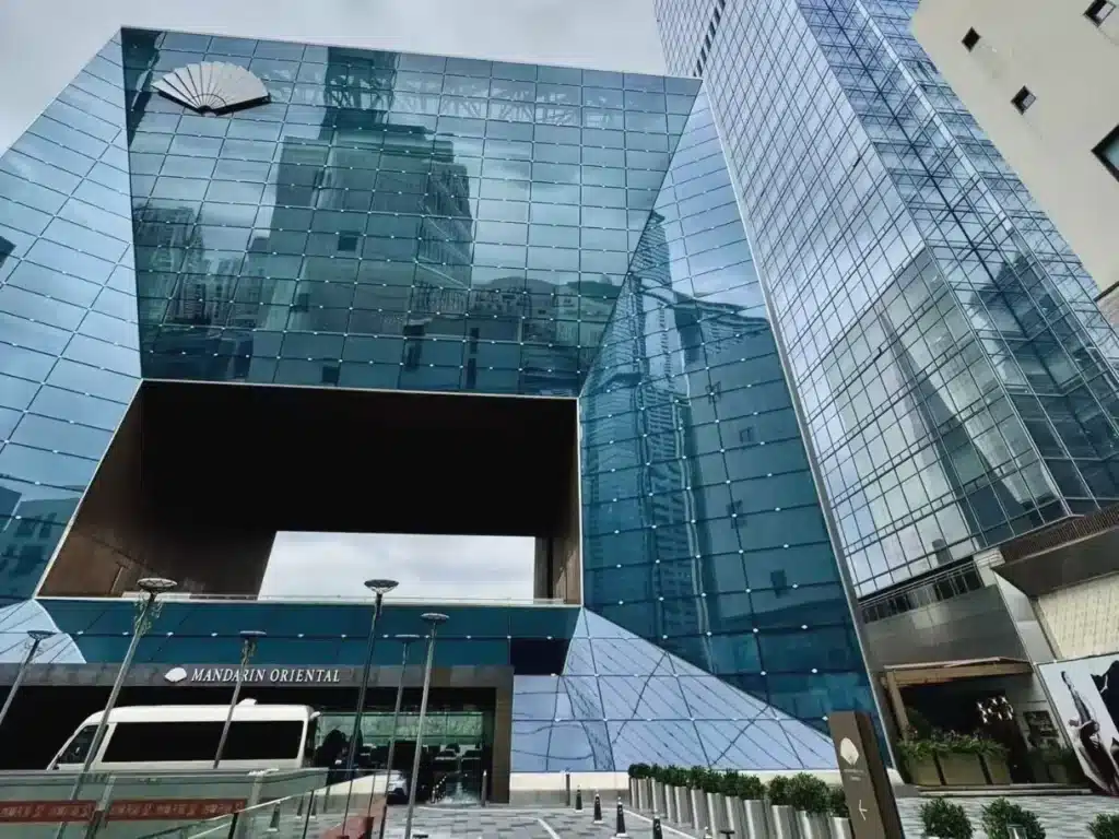 Торговый центр UpperHills