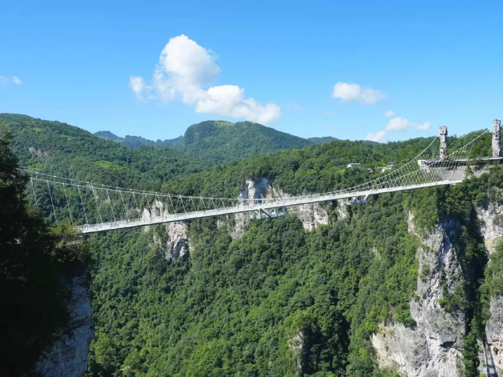 Стеклянный мост Чжанцзяцзе